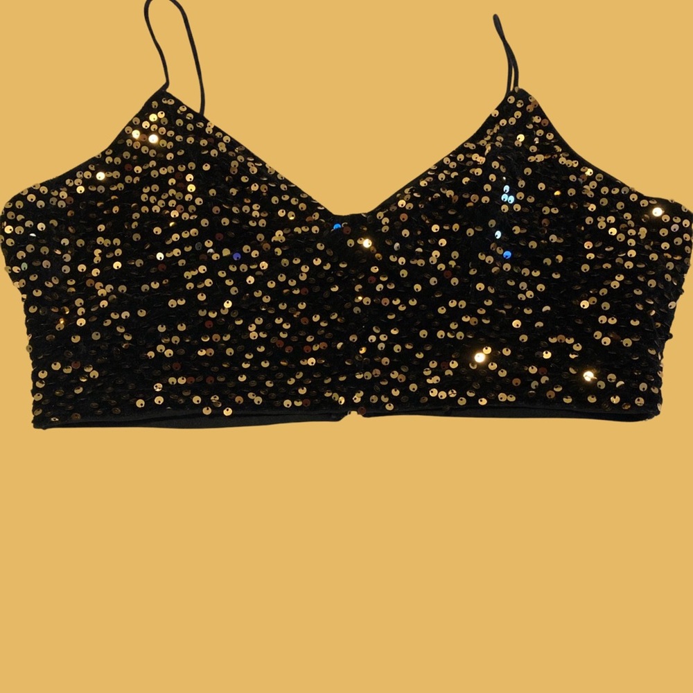 Sweaty Rocks sequence crop top - Picture 2 of 5